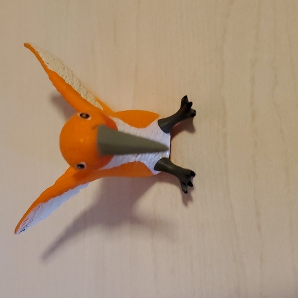 Archie McPhee Finger Hummingbird Peppy - Picture 5 of 5